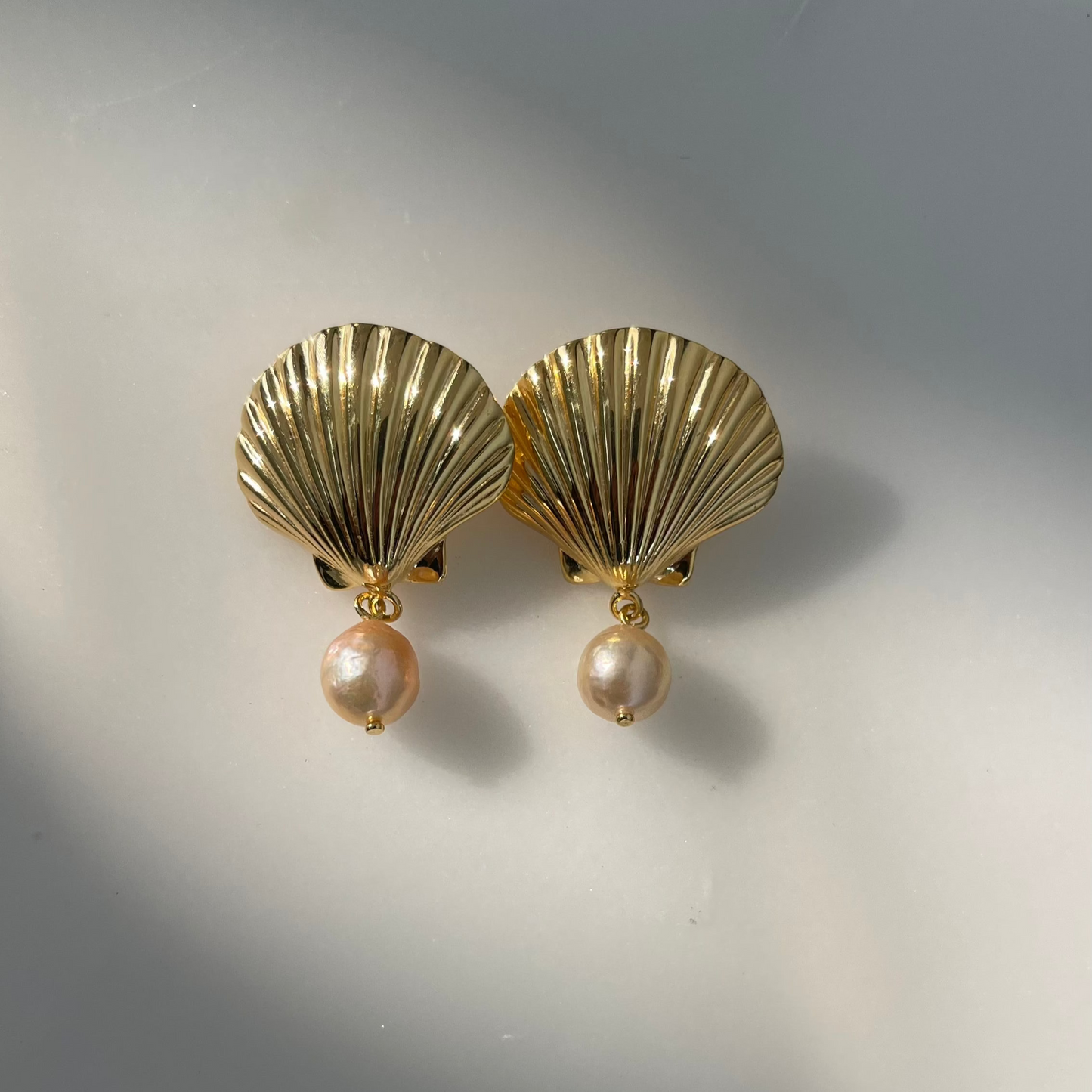gold plated earrings with pearls