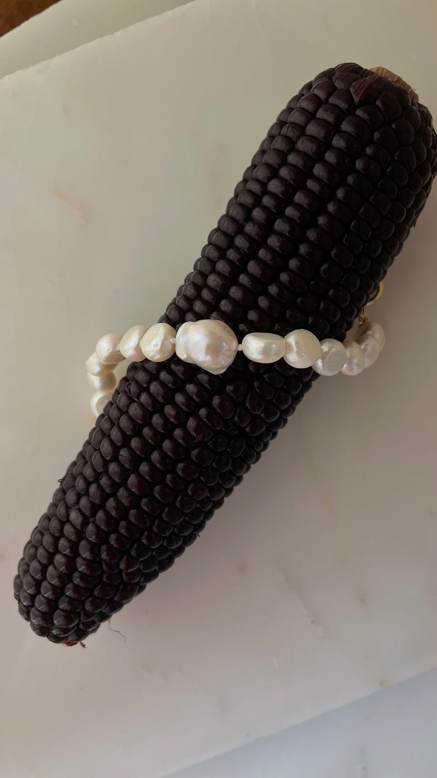 pearls bracelet with baroque pearl