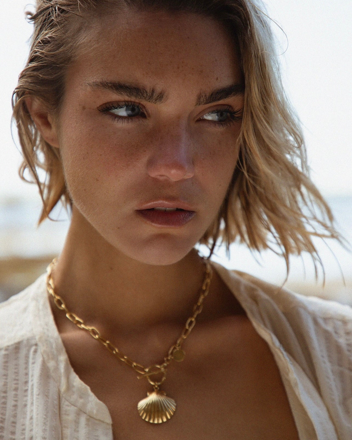 chain necklace, summer style, gold plated silver jewellery, shell necklace, luxury style, elegant jewellery