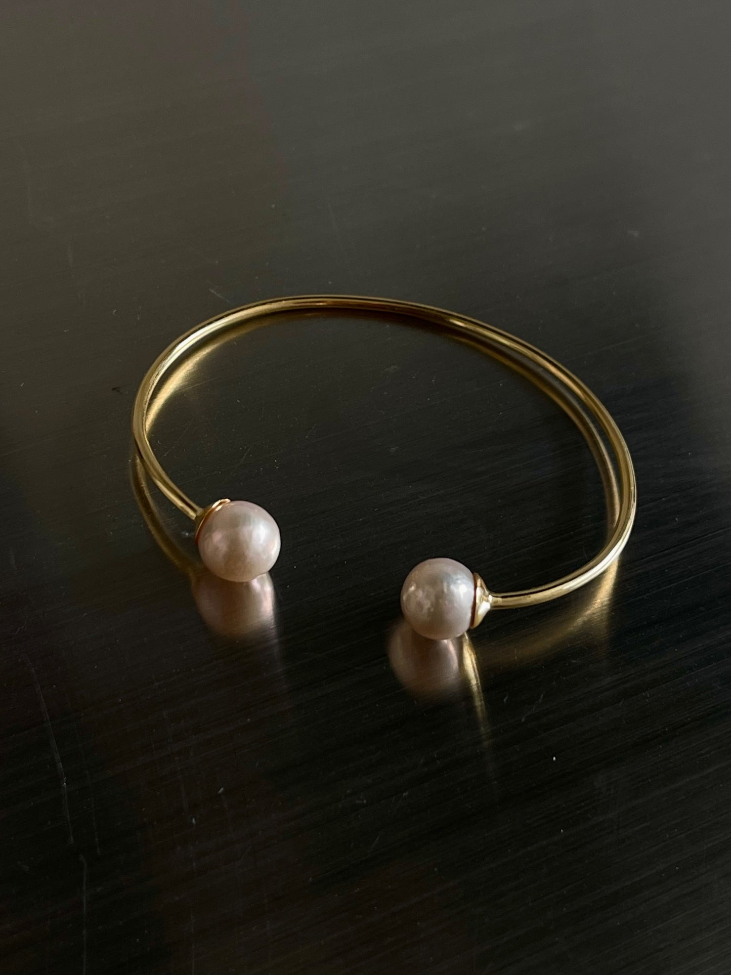 cuff bracelet with pearls, handcrafted jewellery, present Ideas, Bali jewellery brand