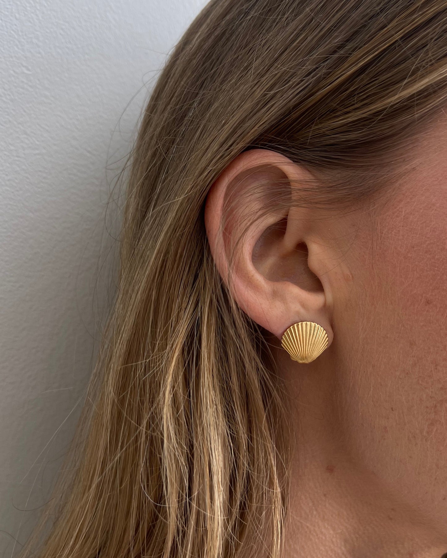 mini shell earrings, gold plated earring, Bali jewellery