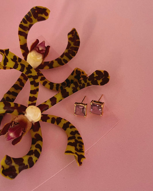 amethyst stud earrings