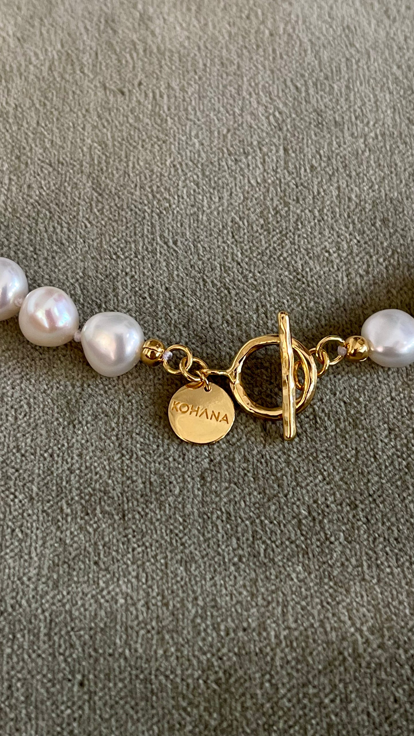 pearls necklace details, fine jewellery