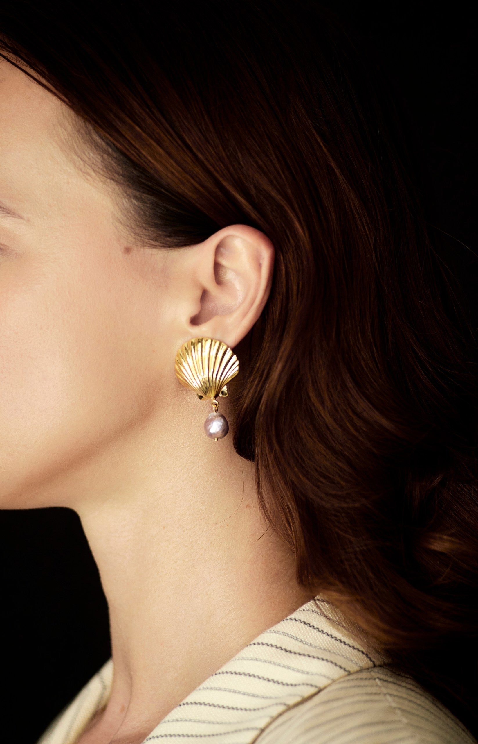 shell earrings with pearls, gold plated silver earrings, handcrafted in Bali